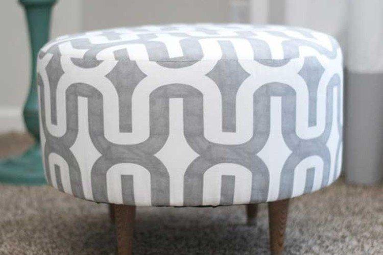 Pouf DIY avec ornement - comment faire
