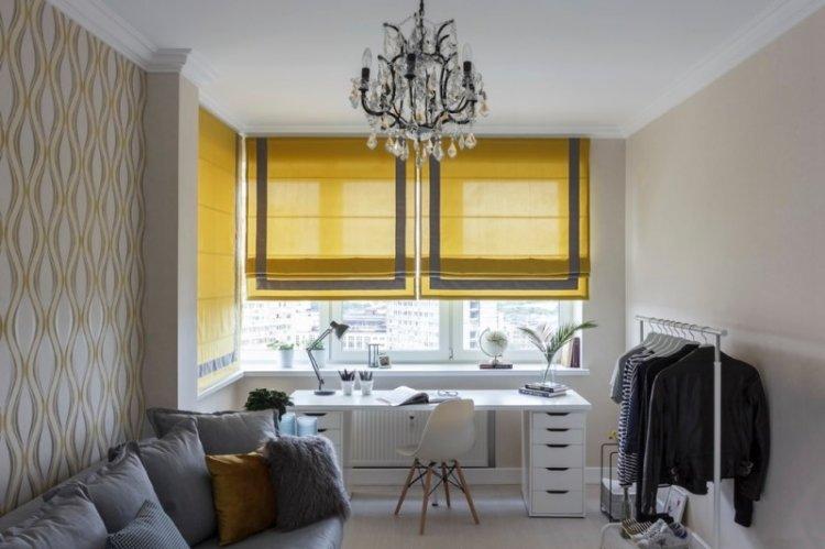 Stores romains dans le style du minimalisme