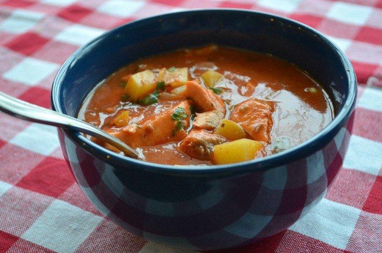 Soupe de poisson saumon rose en conserve aux moules - recettes