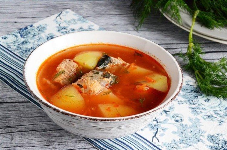 Soupe aux tomates et sardines - Recettes de soupe de poisson en conserve