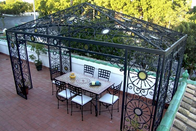 Matériaux alternatifs - Gazebos de jardin