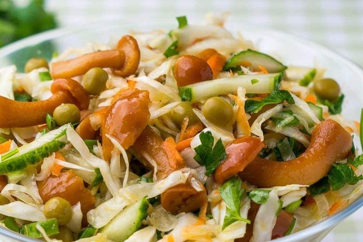 Salade de champignons marinés au miel et saumon rose - Recettes de salades sans mayonnaise