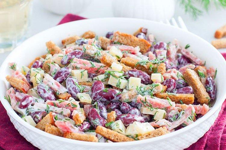 Salade de haricots et saucisses fumées - recettes