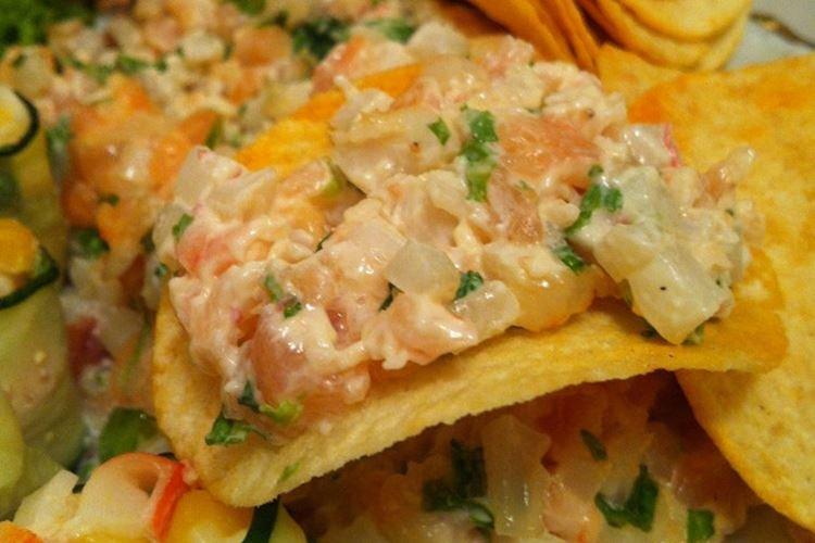 Salade de crevettes, calamars et saumon - recettes