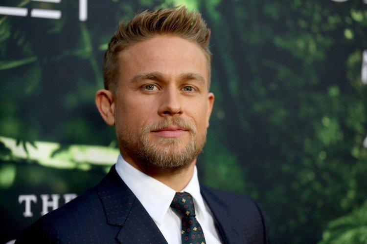 Charlie Hunnam - Les plus beaux acteurs d'Hollywood