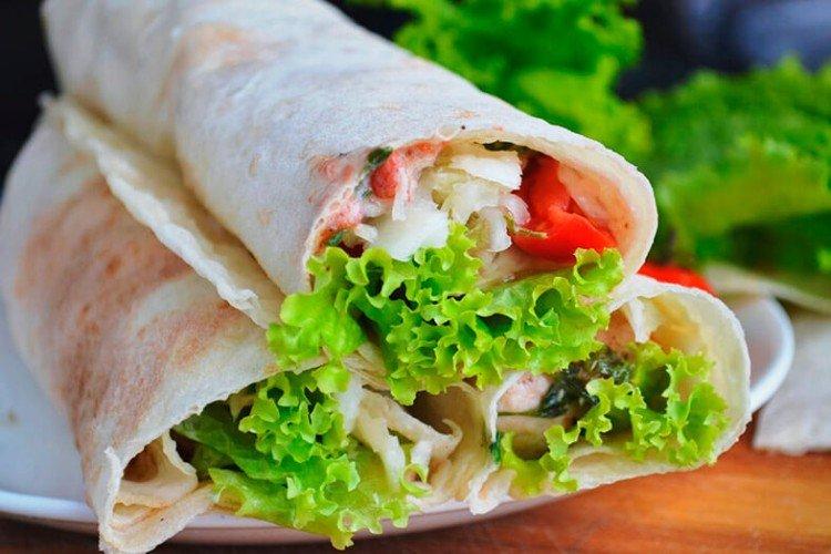 Shawarma au poulet et fromage à la maison - recettes