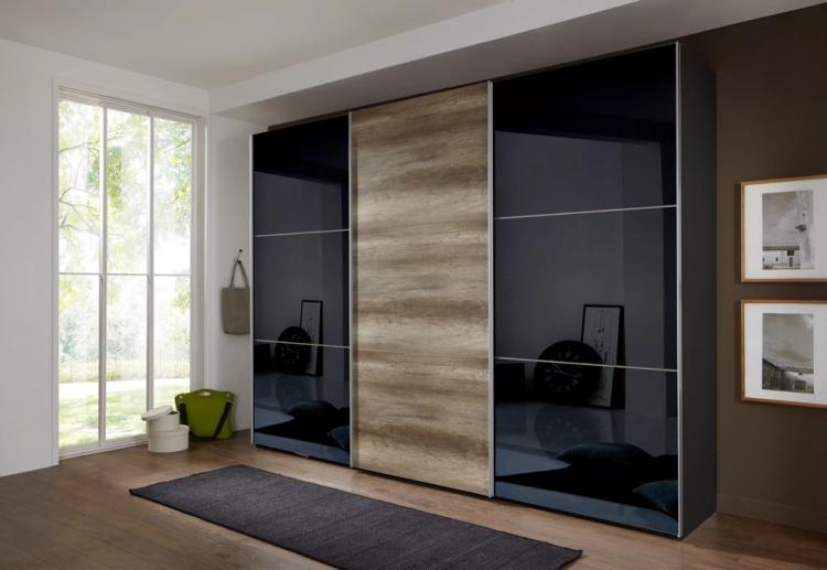 Armoire coulissante dans le couloir - modèles et photos