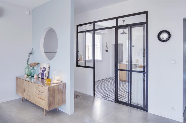 Cloisons vitrées dans le couloir - Design d'intérieur