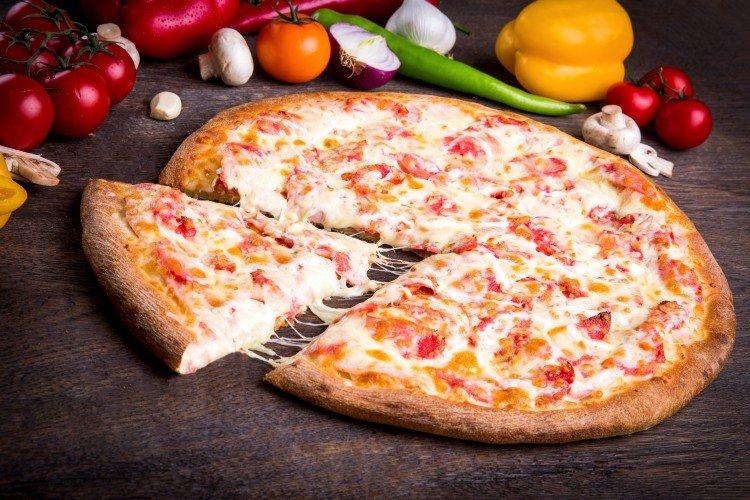 Pâte à pizza sans levure dans une machine à pain - recettes