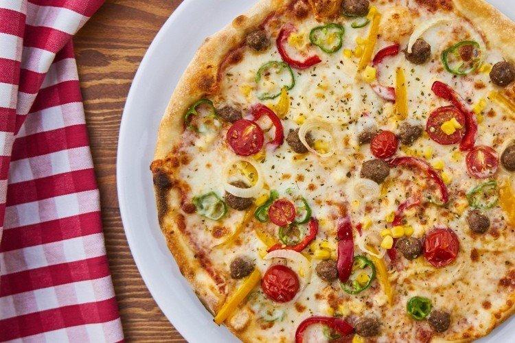 Pâte à pizza sans levure sur eau bouillante - recettes
