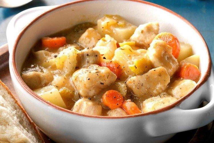 Compote de pommes de terre à la viande de poulet - recettes étape par étape