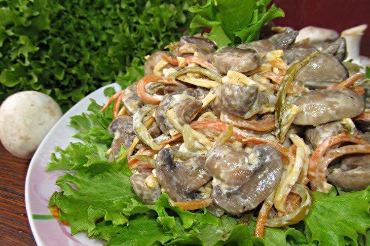 Salade de champignons au fromage - Recettes délicieuses et bon marché
