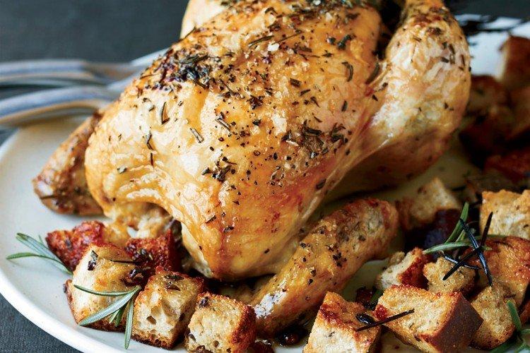 Poulet au four avec du pain - Recettes délicieuses et pas chères