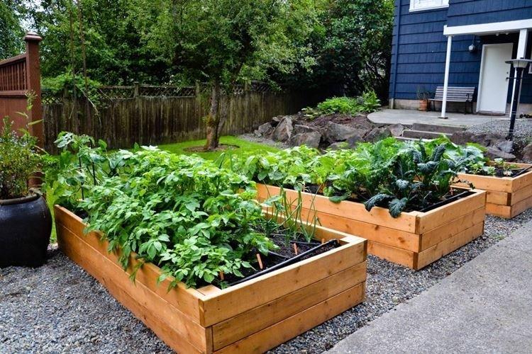 Lits hauts de bricolage en bois