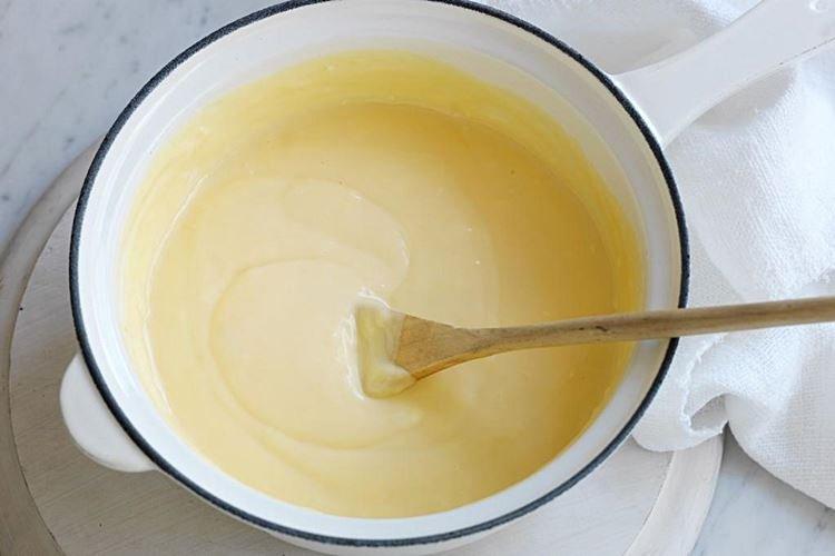 Crème anglaise au lait concentré pour gâteau - recettes