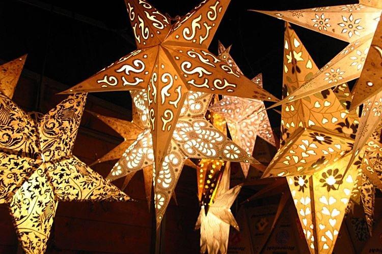 Étoile DIY sur le sapin de Noël - photos et idées